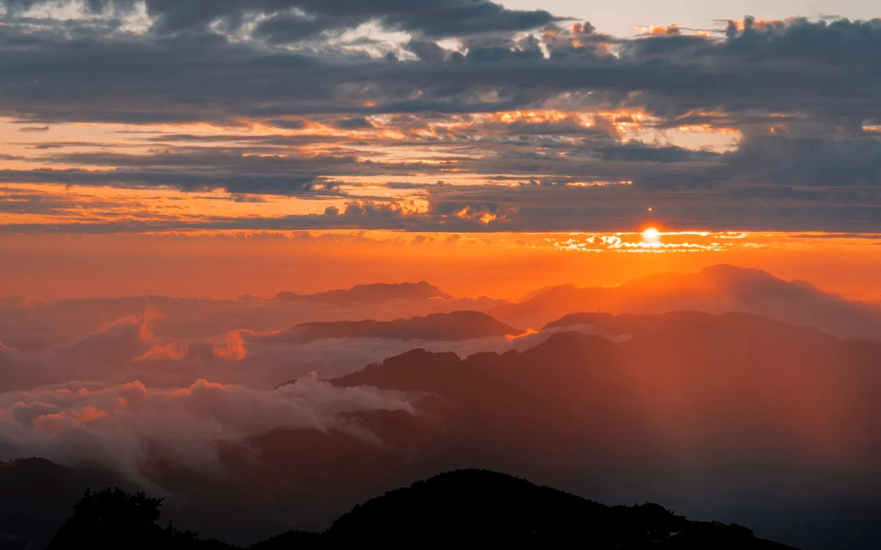 Short Hikes & Treks Around Kathmandu Valley 4 Phulchowki hike